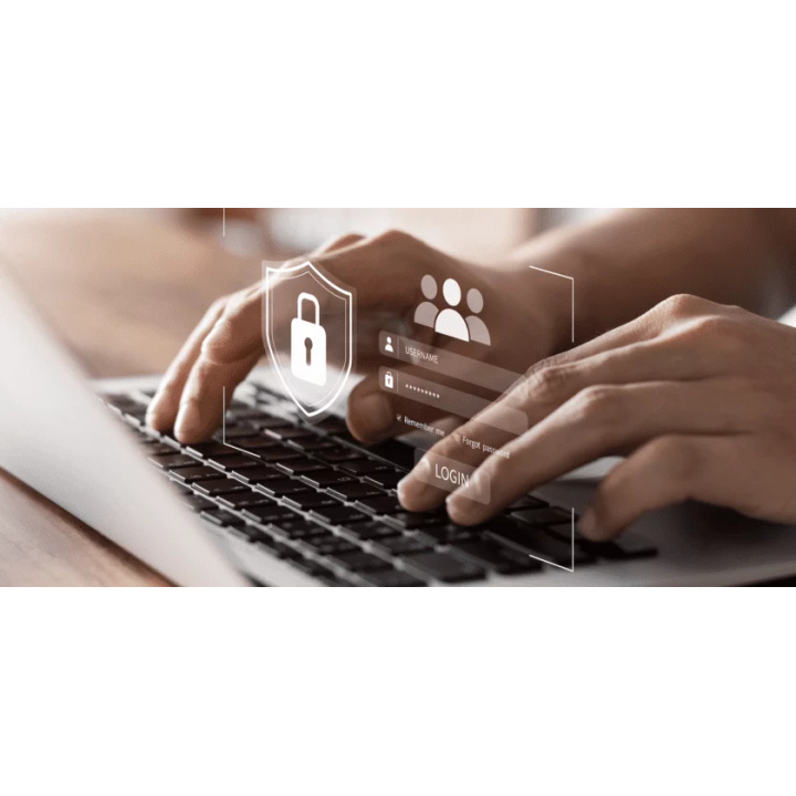 Menšia fotka pre článok Bezpečne na internete „Nikdy nevieš, kto sa pozerá”